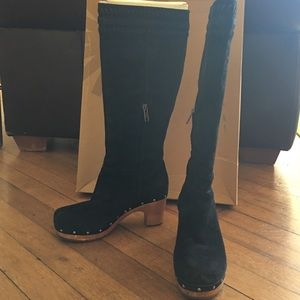 Black suede Ugg boots with wooden sole