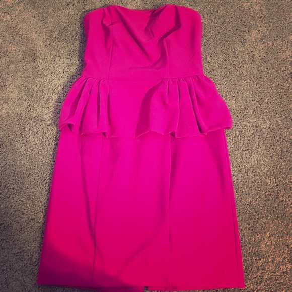 Express barely worn Strapless peplum dress - Picture 1 of 2