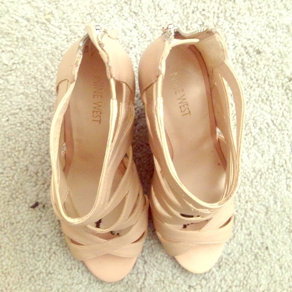Nine West nude wedge sandals