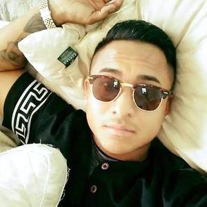 Meet your Posher, Roberto