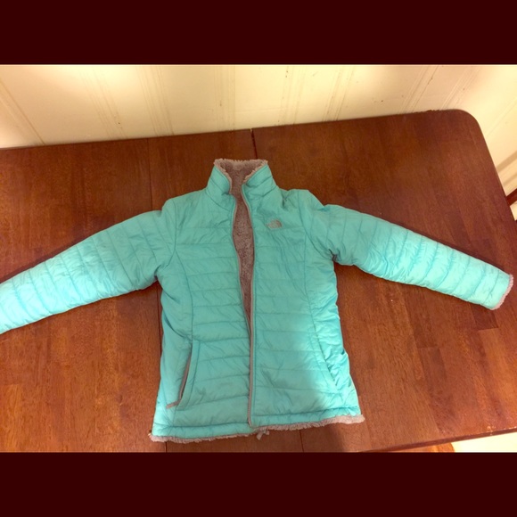 The North Face Jackets & Blazers - North Face Girl's Reversible Mossbud Swirl