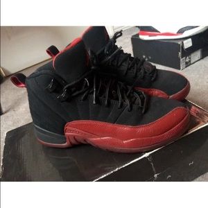 Jordan 12s FLU GAMES 2009 release !! Size 4.5Y