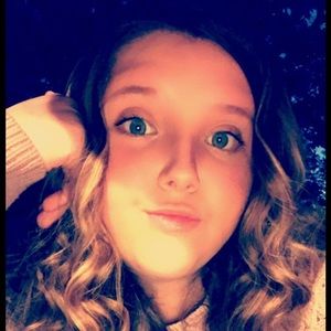 Meet your Posher, Carolyn