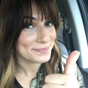 Meet your Posher, Arielle