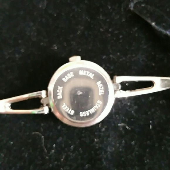 Hello kitty watch - Picture 3 of 4