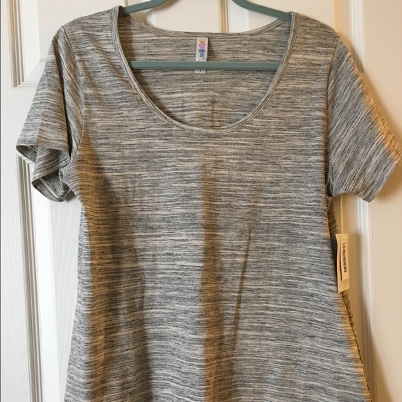 LuLaRoe Large Classic T BNWT