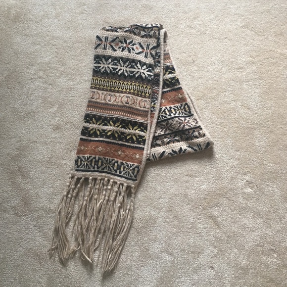 Nordic Winter Scarf