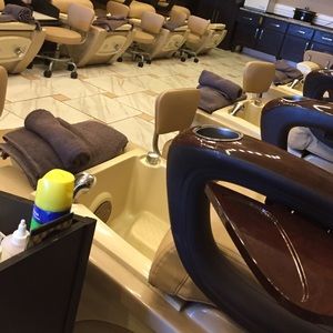 Meet your Posher, Malinda