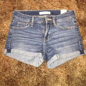 Cute jean shorts