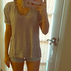 Striped v neck oversized tee.