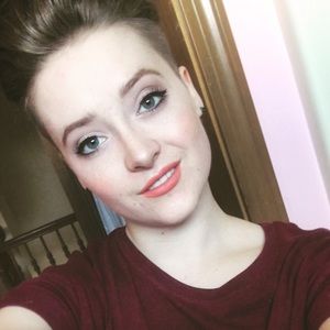 Meet your Posher, Laurel