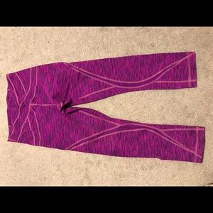 Lululemon Free Flow Crop