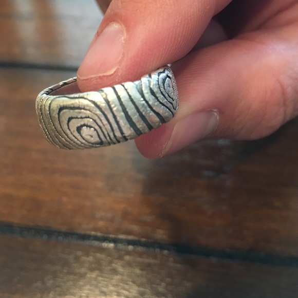 Men's ring
