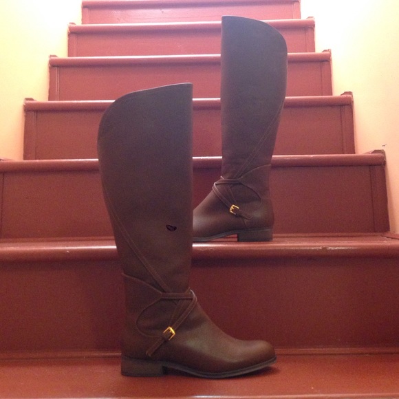 Brand new high brown boots!