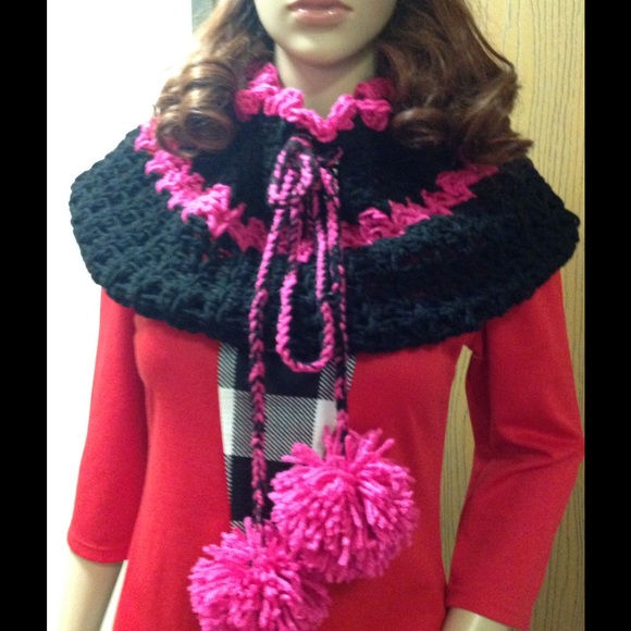 Bulky beanie hat set with cowl scarf