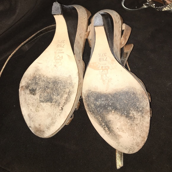 Sandals - Picture 3 of 4