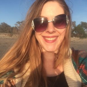 Meet your Posher, Samantha.