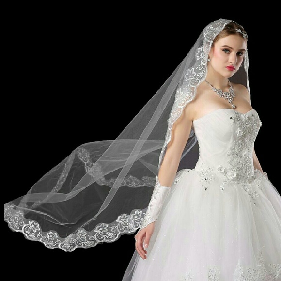 Bridal veil - Picture 2 of 4