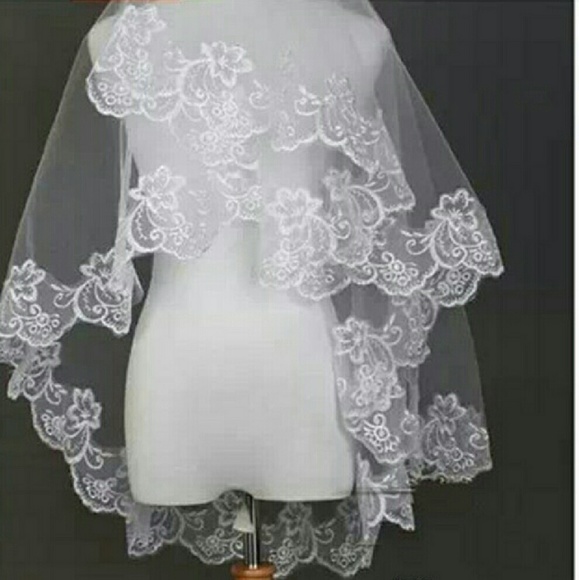 Bridal veil - Picture 3 of 4