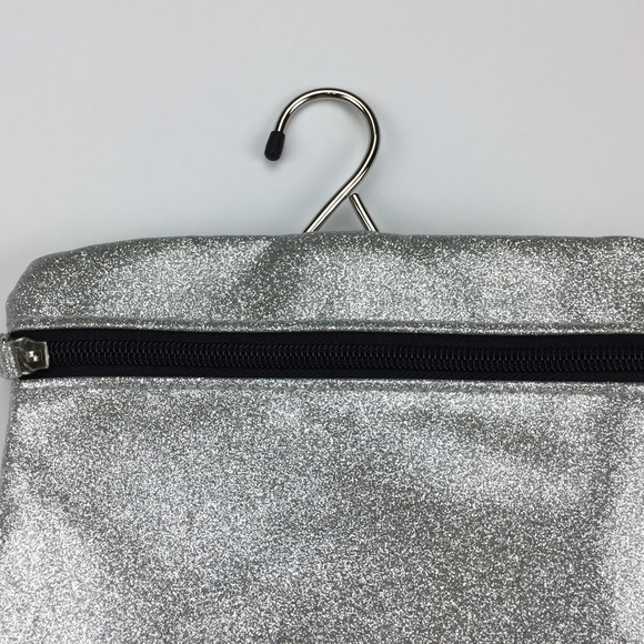 💄FINAL PRICE💄 Victoria's Secret Makeup Case - Picture 4 of 4