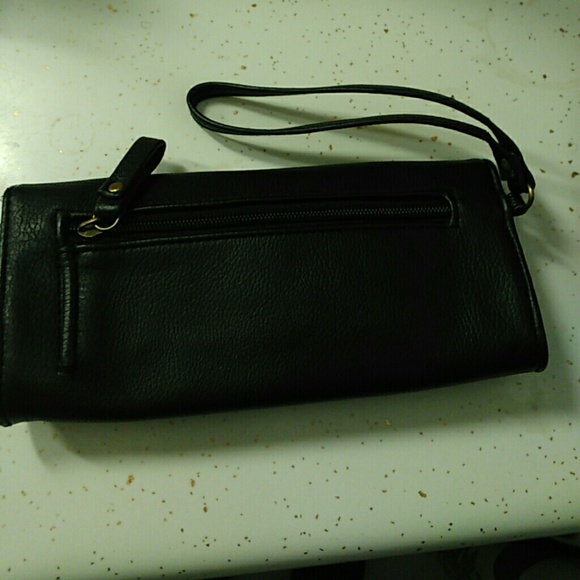 Simple Black Wristlet w/Sharp Design - Picture 3 of 4