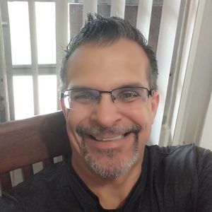 Meet your Posher, Manuel