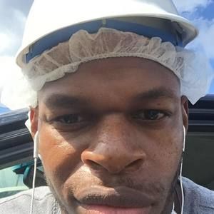 Meet your Posher, Ayotunji