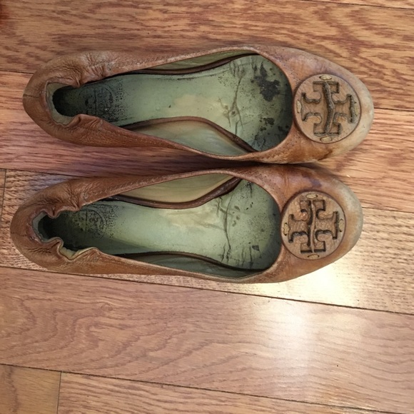 Brown Tory burch revas