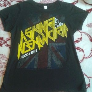 Asking Alexandria Band t-shirt