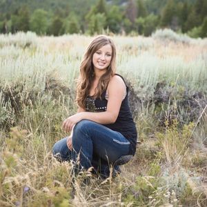 Meet your Posher, Caitlyn