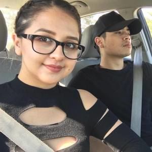 Meet your Posher, Lorena