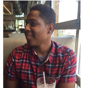 Meet your Posher, Deontae