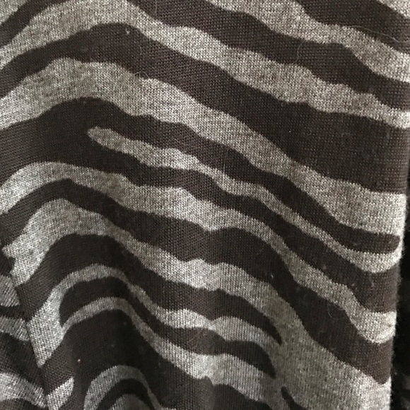 🚫SOLD Brown Zebra Robe - Picture 3 of 3