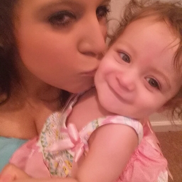 Meet your Posher, Tabitha - Picture 1 of 1