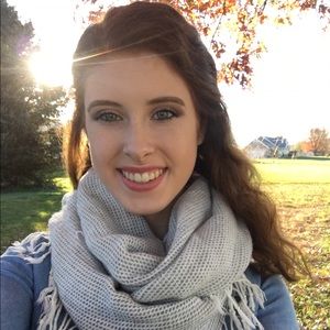 Meet your Posher, Maria