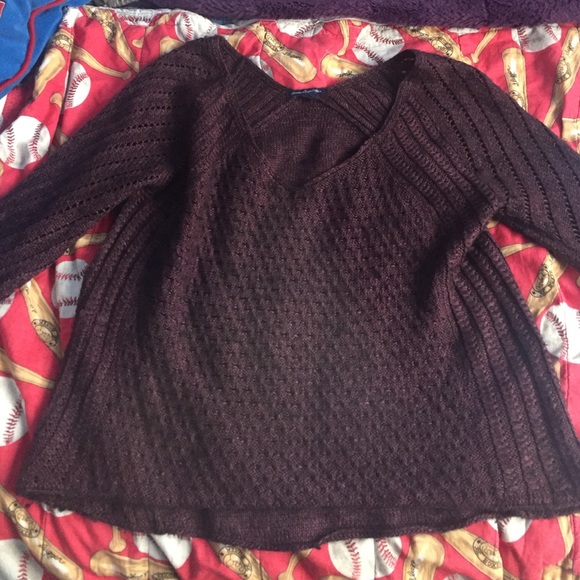 Burgundy Sweater - Picture 1 of 3