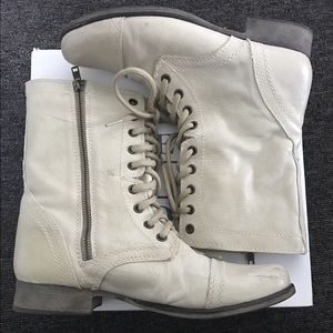 Steve Madden Troopa Boot Off White