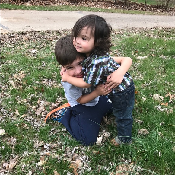 Meet your Posher, Amanda - Picture 3 of 3