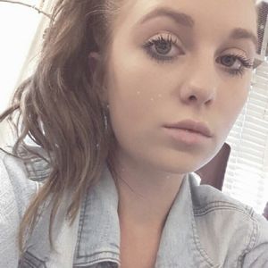 Meet your Posher, Shea