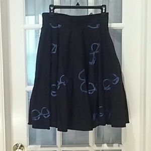 Adorable circle skirt with glasses embroidery
