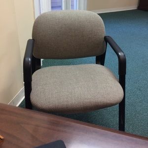 Meet your Posher, Lois