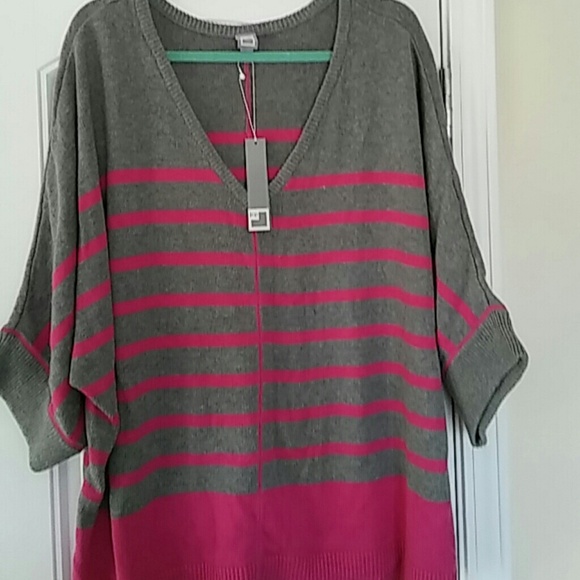 Ladies sweater size 3x