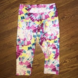 Women's Under Armour...Size M