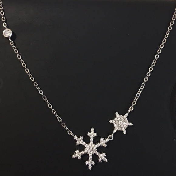 New 925 silver w/Swarovski crystal SNOW necklace
