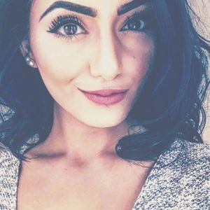 Meet your Posher, Gayane