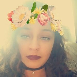 Meet your Posher, Vanessa