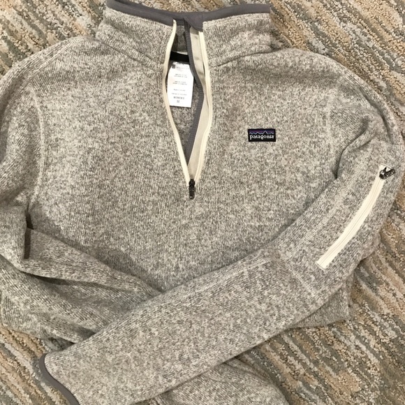 Women's Patagonia Pullover!