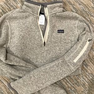 Women's Patagonia Pullover!