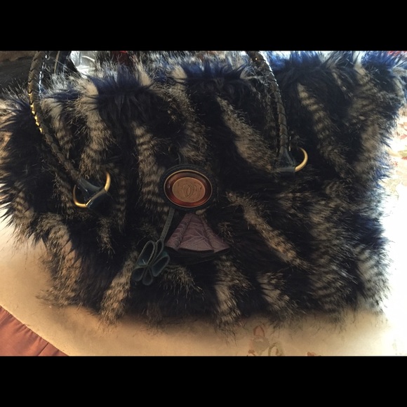 Sharif Navy 👛👛Faux Fur Handbag