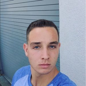 Meet your Posher, Charles